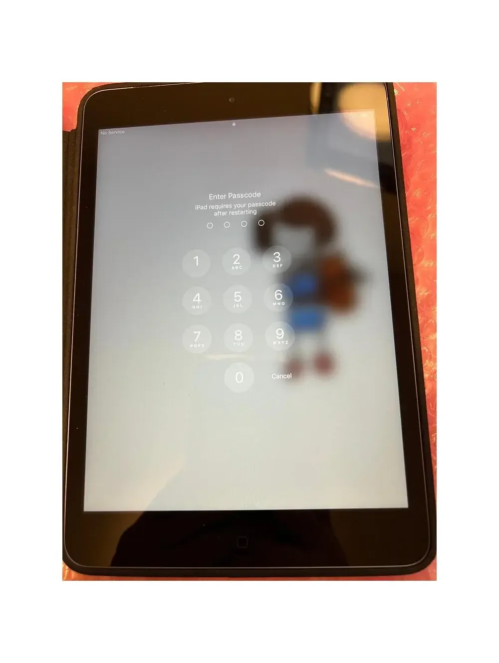 Apple iPad Mini 2nd Generation Silver Model A1490 with cover Locked!